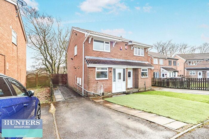 3 Bedroom Semi-Detached House For Sale In Wastwater Drive, Woodside, Bradford, West Yorkshire, BD6