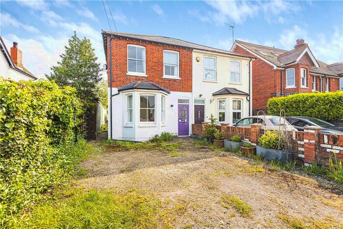 4 Bedroom Semi-Detached House To Rent In Windsor Road, Maidenhead, Berkshire, SL6