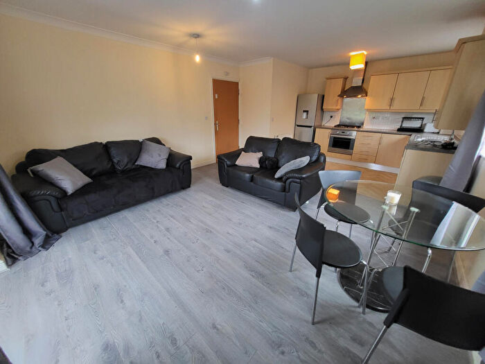 2 Bedroom Apartment To Rent In Drayton Street, Hulme, Manchester, M15