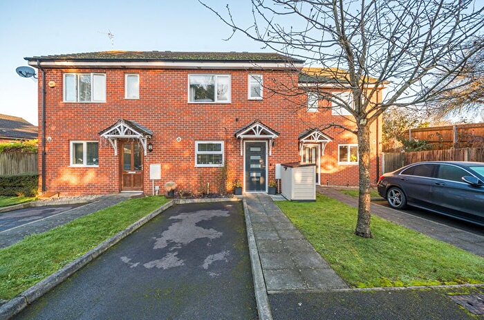 3 Bedroom Terraced House For Sale In Barbel Close, Earley, Reading, RG6