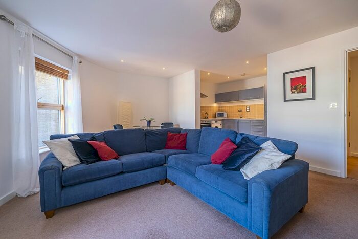 2 Bedroom Flat To Rent In Chapter Street, London, SW1P