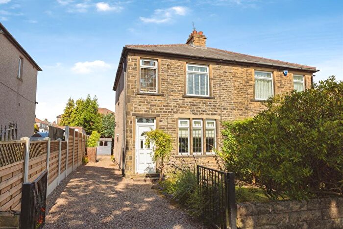3 Bedroom Semi-Detached House For Sale In Kenley Avenue, Bradford, BD6