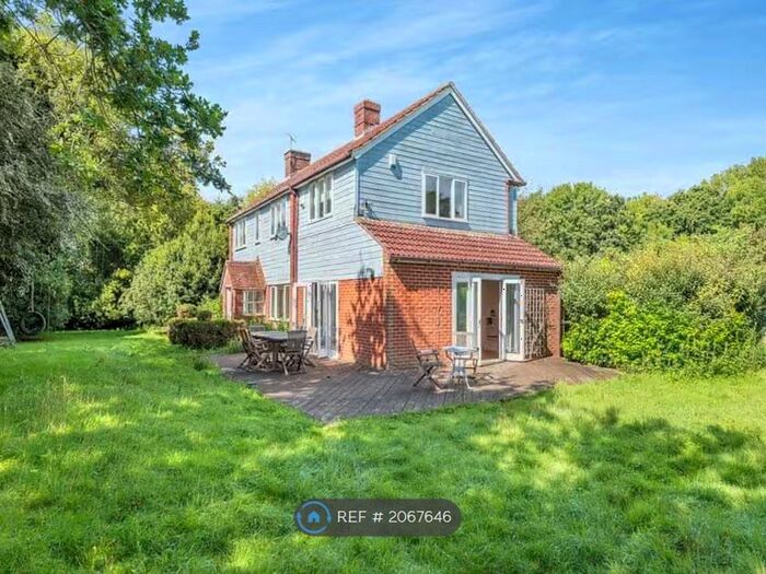 4 Bedroom Detached House To Rent In Doleham Lane, Hastings, TN35