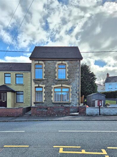 3 Bedroom Detached House For Sale In Penygroes Road, Caerbryn, Ammanford, SA18