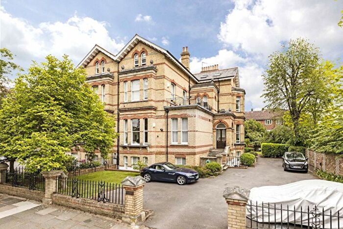 1 Bedroom Flat To Rent In Riverdale Road, East Twickenham, TW1