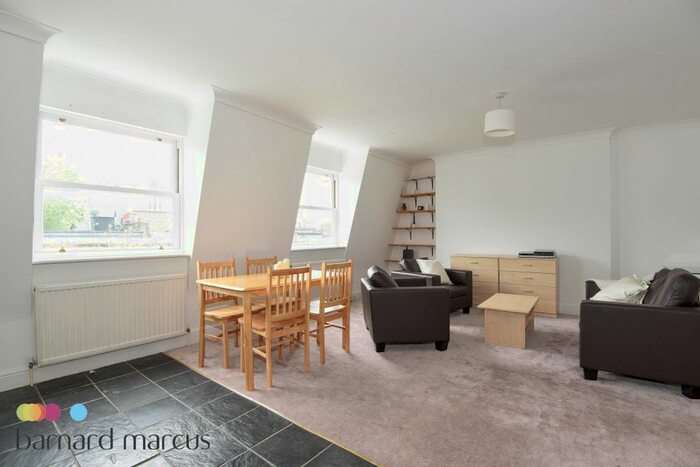 2 Bedroom Flat To Rent In Upper Addison Gardens, London, W14