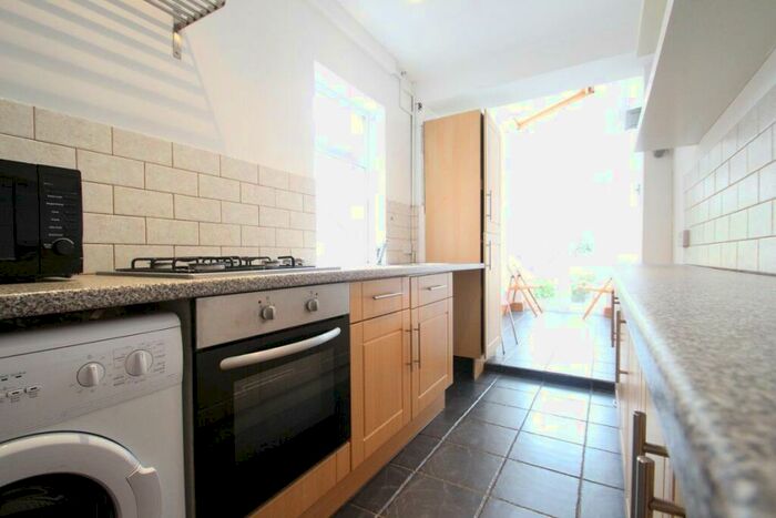 3 Bedroom Terraced House To Rent In Hartopp Road, Leicester, LE2