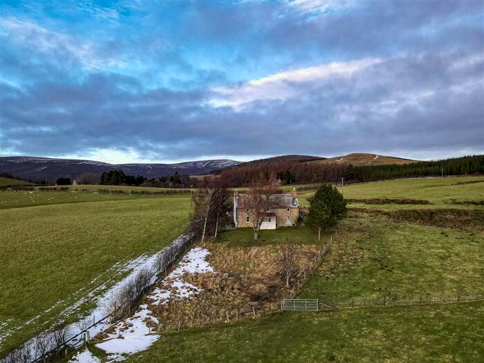 3 Bedroom Detached House For Sale In Kirkmichael, Ballindalloch AB37