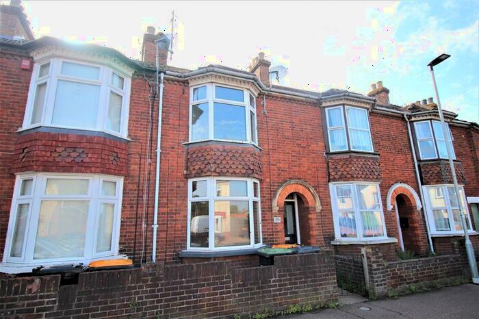 2 Bedroom Terraced House To Rent In Barkers Lane, Bedford, MK41