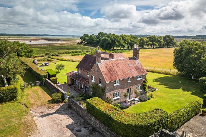 4 Bedroom Detached House For Sale In Barnhill Road, Wareham, Dorset, BH20