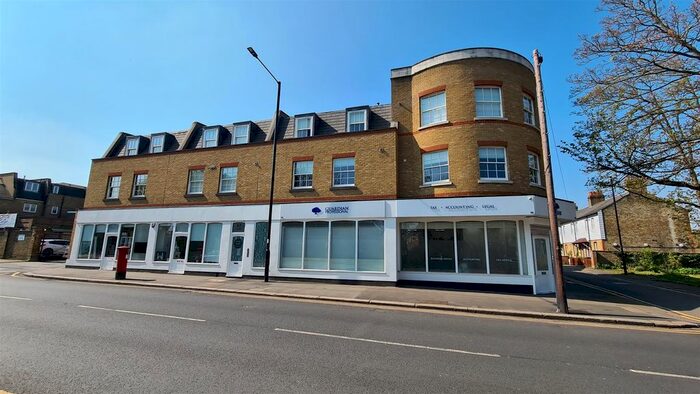 2 Bedroom Flat To Rent In Emilia Court, High Street, Southgate, N14