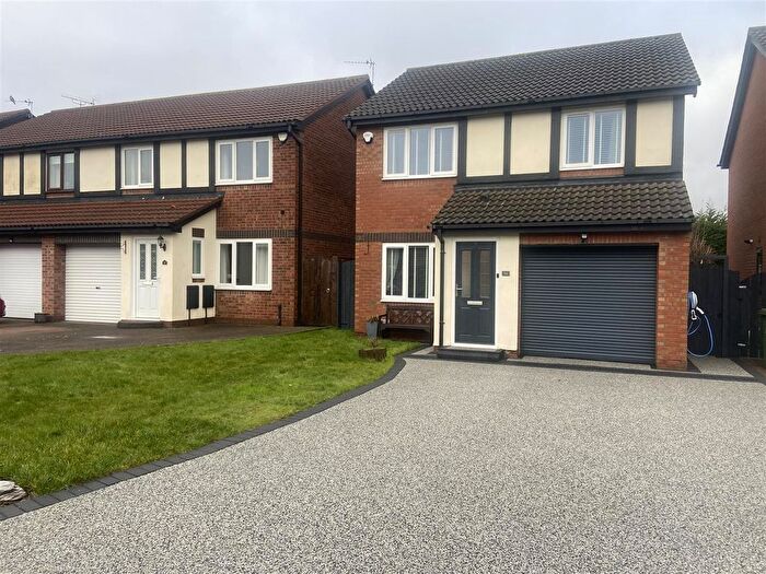 3 Bedroom Detached House For Sale In Henshaw Grove, Holywell, Whitley Bay, NE25