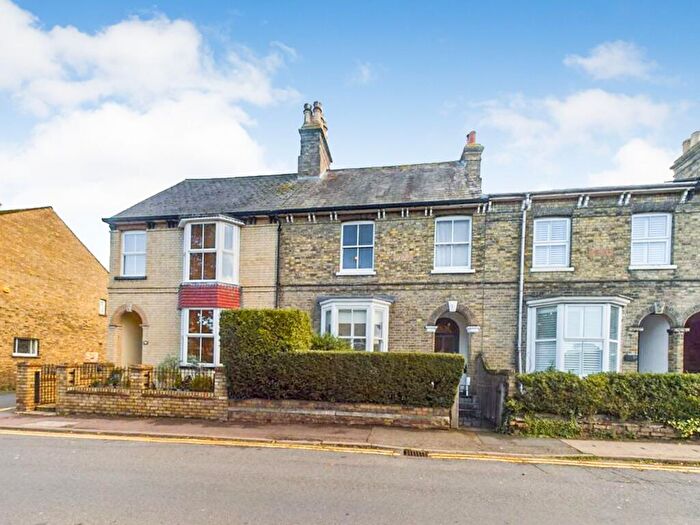 4 Bedroom Terraced House For Sale In Hartford Road, Huntingdon, Cambridgeshire., PE29