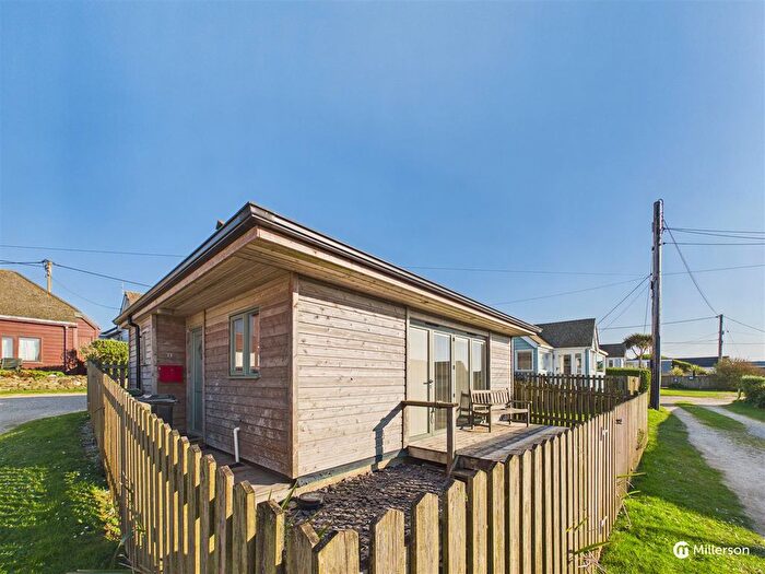 2 Bedroom Detached Bungalow For Sale In Gwithian Towans, Hayle, TR27