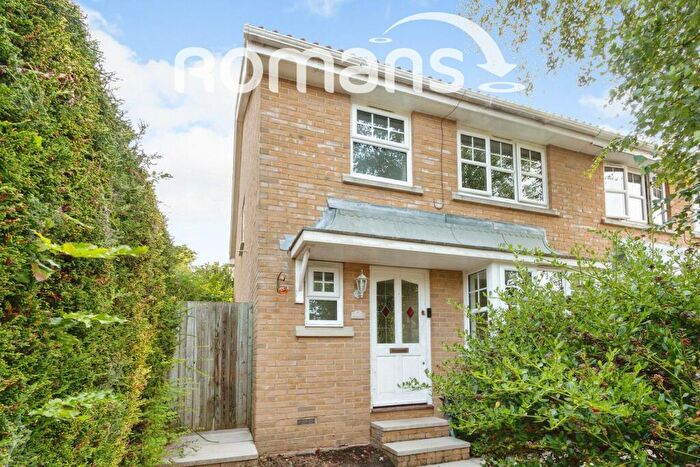 3 Bedroom Terraced House To Rent In Martel Close, GU15