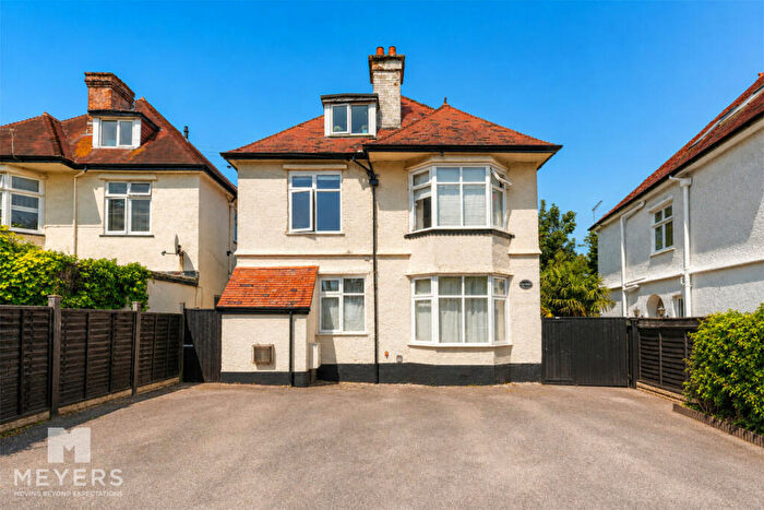1 Bedroom Apartment For Sale In Belle Vue Crescent, Bournemouth, BH6