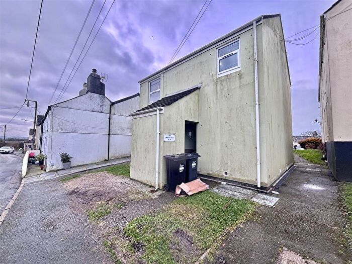 2 Bedroom Flat For Sale In Medrose Street, Delabole, PL33