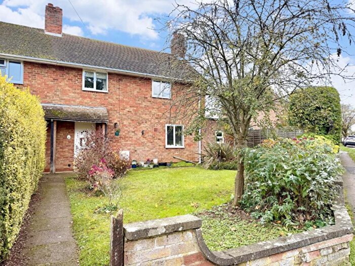 3 Bedroom Semi-Detached House For Sale In Parkfield Road, Brixworth, NN6