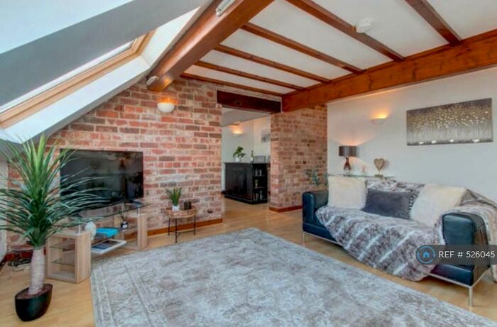 1 Bedroom Flat To Rent In Station Road, Blackwell, Bromsgrove, B60