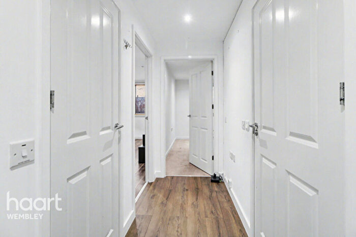 1 Bedroom Flat For Sale In Craven Park, London, NW10