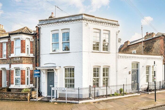 2 Bedroom Flat For Sale In Stanley Grove, Diamond Conservation Area, SW8
