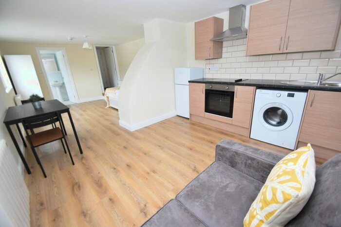 Studio To Rent In Marlborough Road, Penylan, Cardiff, CF23