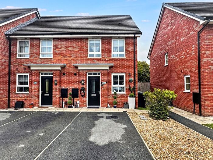 2 Bedroom End Of Terrace House For Sale In Crompton Close, Garstang, PR3