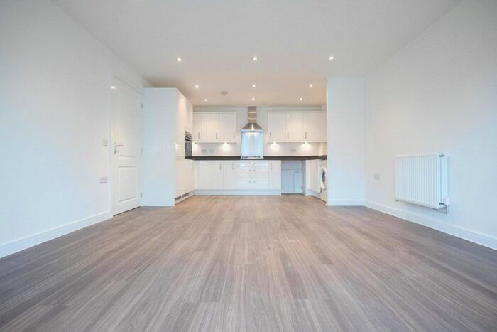 1 Bedroom Flat To Rent In Sunflower Road, Lyde Green, Bristol BS16