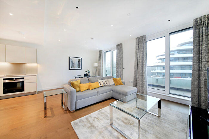 1 Bedroom Flat For Sale In Valetta House, Queenstown Road, SW11