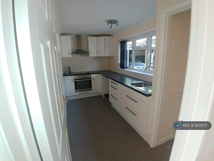 2 Bedroom Flat To Rent In Ashburn Court, Fordingbridge, SP6
