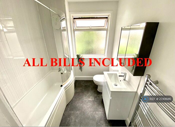 3 Bedroom End Of Terrace House To Rent In Chandos Street, Coventry, CV2