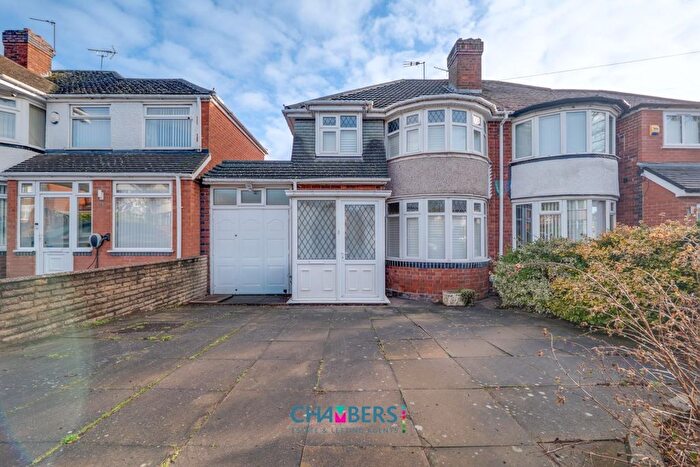 3 Bedroom Semi Detached House For Sale In Arden Oak Road, Sheldon, Birmingham, B26