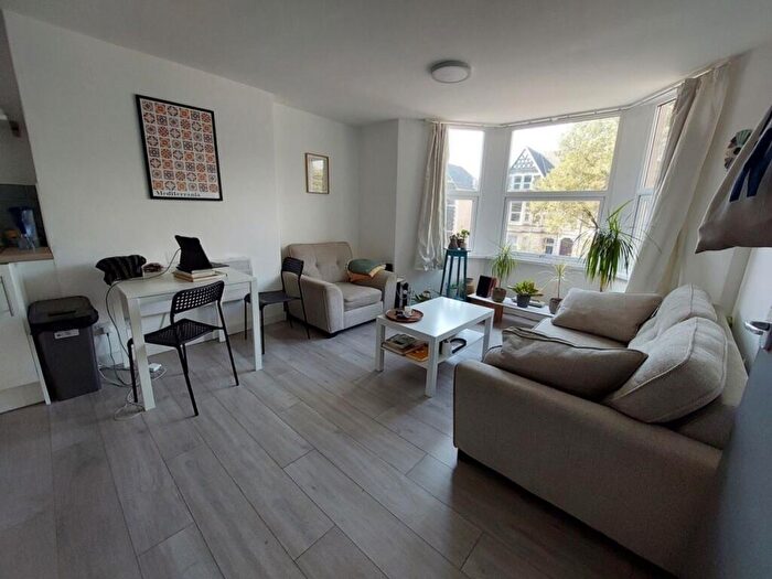 2 Bedroom Apartment To Rent In Richmond Road, Roath, CF24