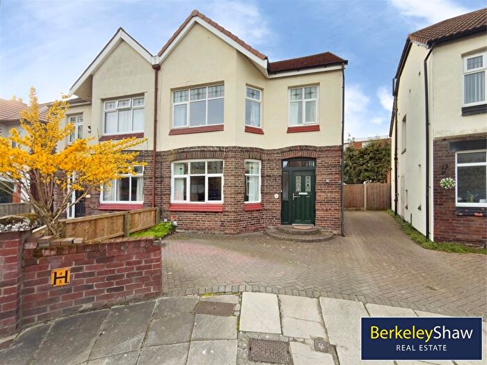 4 Bedroom Semi Detached House For Sale In Abbotsford Gardens, Liverpool, L23