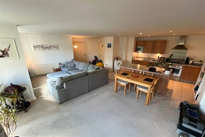 2 Bedroom Flat To Rent In Vizi, London - Epc Rating B, N7