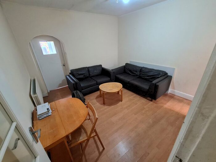 4 Bedroom Terraced House To Rent In Clements Street, Coventry, West Midlands, CV2