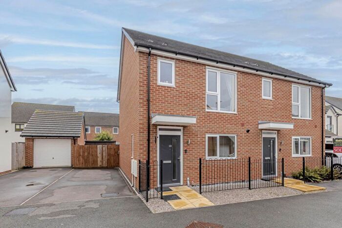 3 Bedroom Semi-detached House For Sale In Thomas Davies Close, Stoke On Trent, ST4
