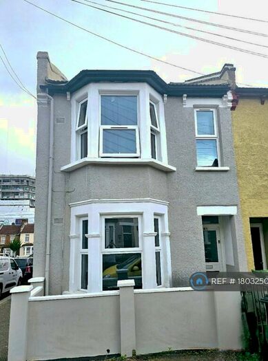 5 Bedroom End Of Terrace House To Rent In Parkstone Road, London, E17