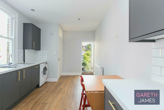 1 Bedroom Maisonette To Rent In Thorne Terrace, London, SE15