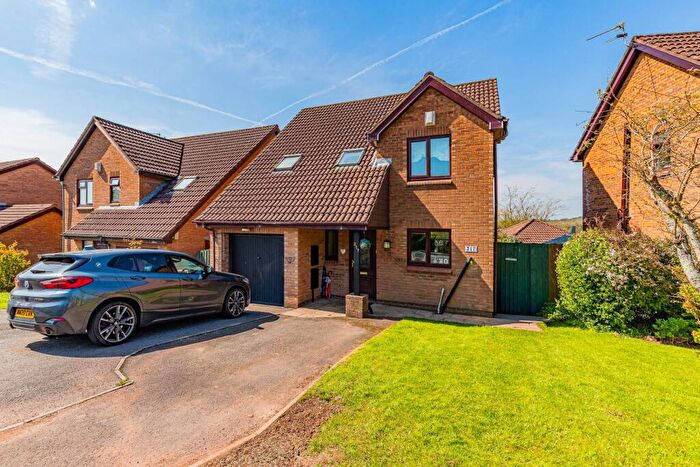 4 Bedroom Detached House For Sale In Heol Hir, Thornhill, Cardiff, CF14