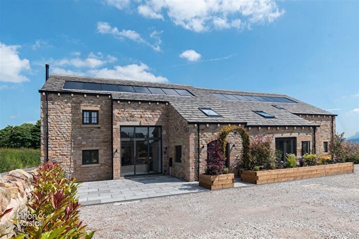 4 Bedroom Barn Conversion For Sale In Rycroft Barn, Wheatley Lane Road, Fence, BB12