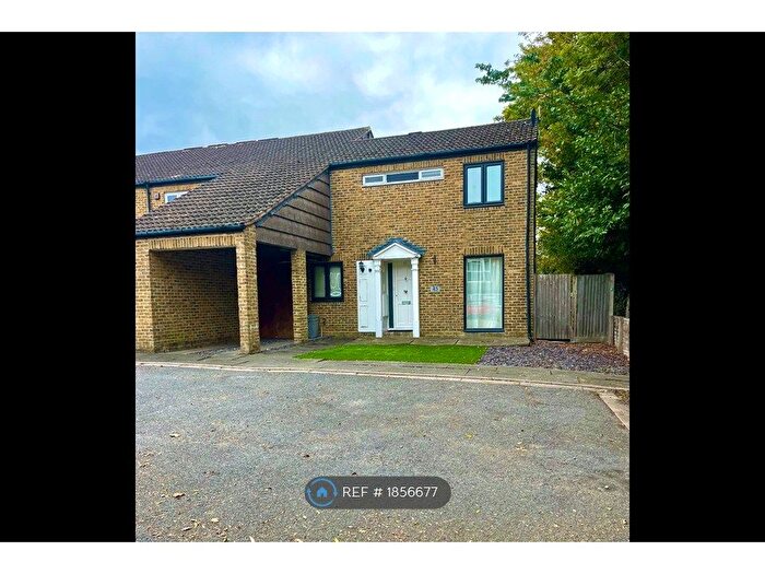 3 Bedroom Semi-Detached House To Rent In Closemead Close, Northwood, HA6