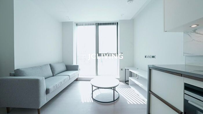 1 Bedroom Flat To Rent In Westmark Tower, West End Gate, London, W2