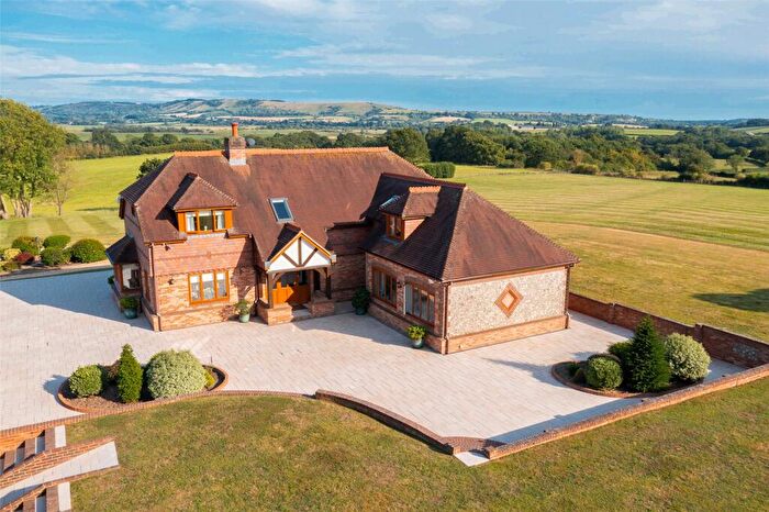 4 Bedroom Detached House For Sale In London Road, Watersfield, Pulborough, West Sussex, RH20