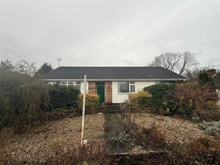 4 Bedroom Detached Bungalow For Sale In Cantelupe Road, Ilkeston, DE7