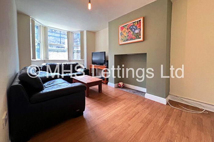 5 Bedroom Terraced House To Rent In Bennett Road, Leeds, LS6