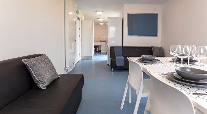 1 Bedroom Flat To Rent In East Sands, St Andrews, KY16