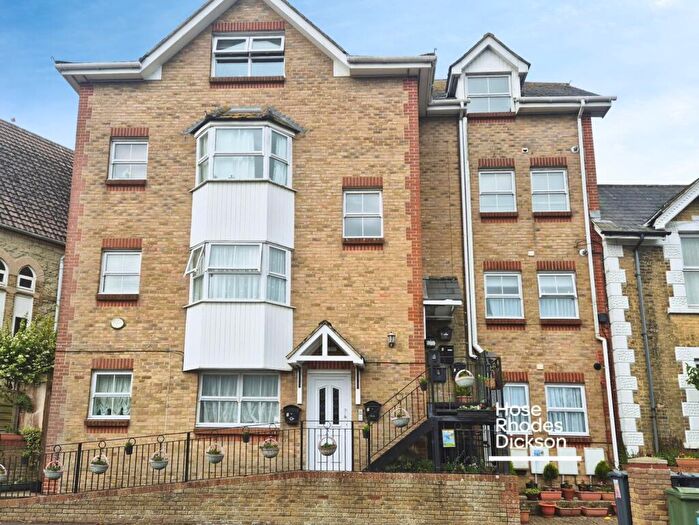 1 Bedroom Flat To Rent In Victoria Avenue, Shanklin, Isle Of Wight, PO37