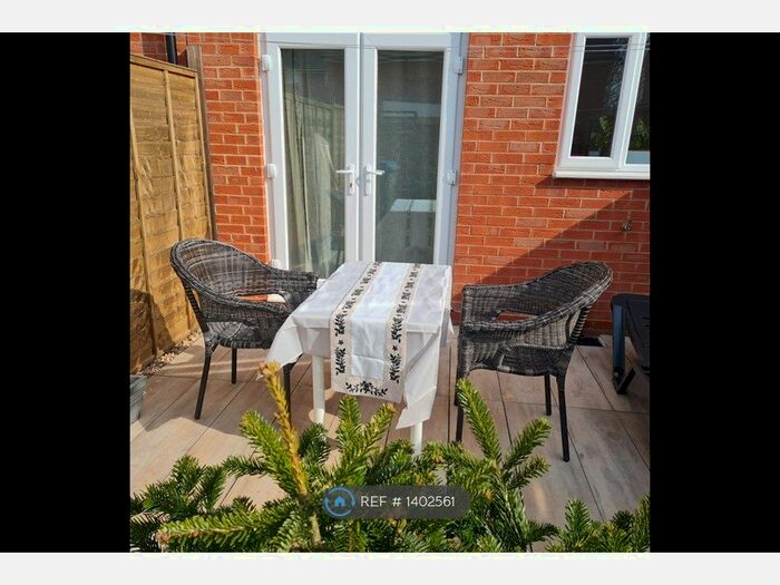 2 Bedroom Semi-Detached House To Rent In Owens Road, Coventry, CV6