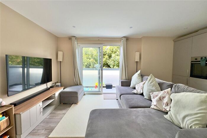 2 Bedroom Apartment To Rent In Station Road, Bourne End, SL8